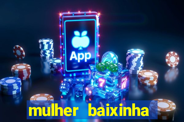 mulher baixinha transando com homens altos